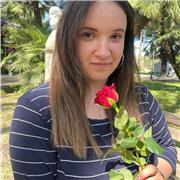 Neolaureata in lingue, nello specifico inglese e spagnolo. Disponibile per aiuto compiti , conversazione, ricerche, comprensione dei testi, traduzioni ,ecc.. L'annuncio è rivolto a giovani e adulti con un obbiettivo comune : rendere lo studio della lingua